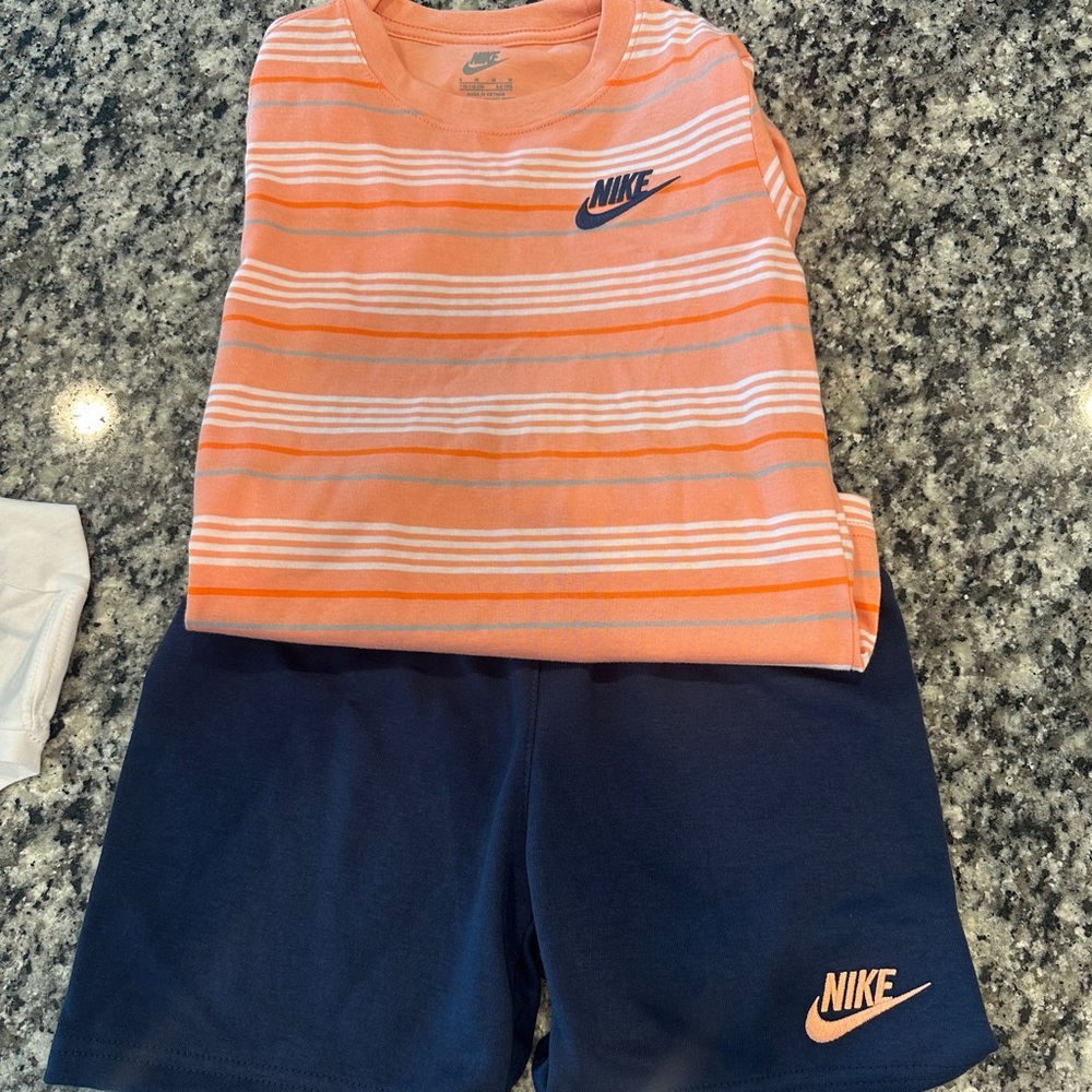 Nike Orange and Blue Athletic Shorts Lightweight Elastic Waist